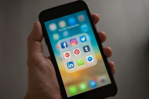 Jak przywrócić ustawienia fabryczne przed sprzedażą telefonu? (Instrukcja krok po kroku)
