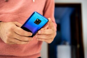 Jaki telefon do 2500 zł? Ranking sub-flagowców 2026